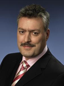 Dr. Michael Mertin