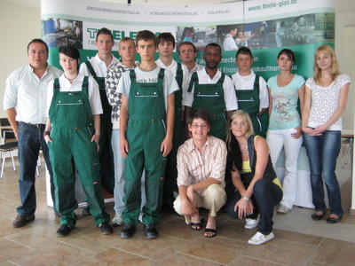 Gruppenbilder der zum 01.August 2008 startenden Auszubildenden.