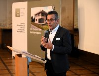 Erwin Taglieber, Präsident des Deutschen Holzfertigbau-Verbandes e.V. (DHV, Ostfildern; https://d-h-v.de) sowie des Deutschen Holzwirtschaftsrates e.V. (DHWR, Berlin; https://dhwr.de), macht sich für eine Verstetigung der Holzbauförderung stark. Erwin Taglieber, Präsident des Deutschen Holzfertigbau-Verbandes e.V. (DHV, Ostfildern; https://d-h-v.de) sowie des Deutschen Holzwirtschaftsrates e.V. (DHWR, Berlin; https://dhwr.de), macht sich für eine Verstetigung der Holzbauförderung stark.