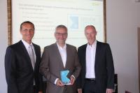 Feierliche Übergabe des Awards 