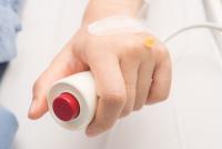 Defektes Alarmierungssystem in Klinik zwingt Patientin 144 Notruf zu wählen