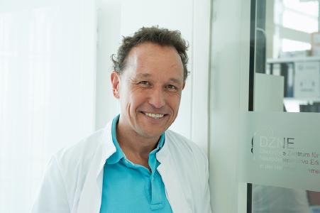 Christian Haass wird mit dem Hartwig Piepenbrock-DZNE Preis ausgezeichnet (Bild: LMU)