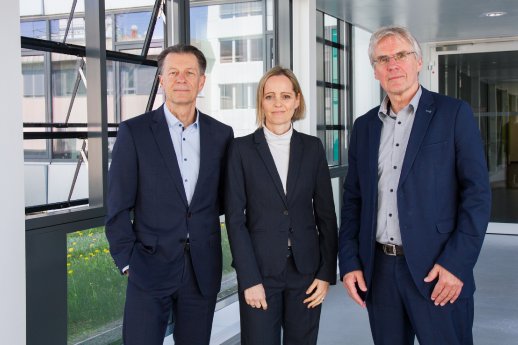 pi-11-zv-fraunhofer-igb-mit-doppelspitze.jpg
