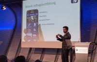 Eray Özmü, Geschäftsführer von econsor mobile GmbH, stellte in der Handwerkskammer Region Stuttgart den neuen App-Atlas für Handwerker vor / Foto: HWK