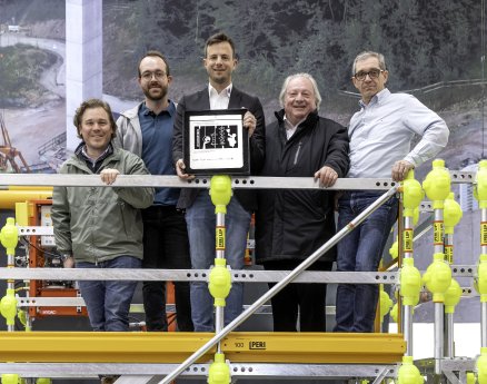 07_PERI_BAUMA_hires_rgb.jpg