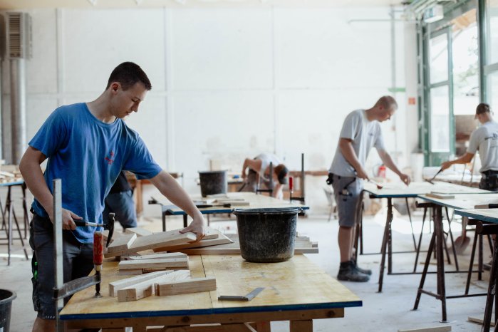 PM 15_25 Bild 2 Gewerbe Akademie Schopfheim Werkstatt.jpg