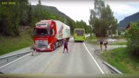 Screenshot Beinahe Unfall mit Schulkind