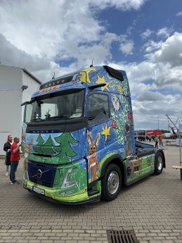Volvo-FH-Aero-Malwettbewerb_1.jpeg