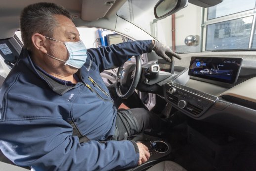 Hauptuntersuchung Elektroauto 7.JPG