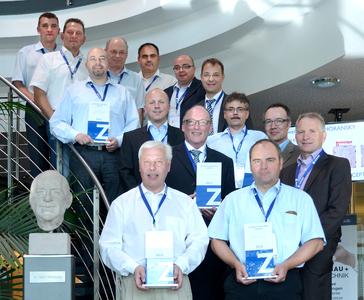 Einer der fünf Preisträger des "Zahoransky Business Partner Award 2013": Parker Hannifin, vertreten durch Michael Börner, Market Sales Manager Automation (1. Reihe, 1. v. l.)