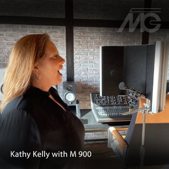 Kathy Kelly with M 900.png
