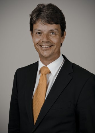 Ingram Micro_Dr Patrick Stahl (3) 300dpi.jpg