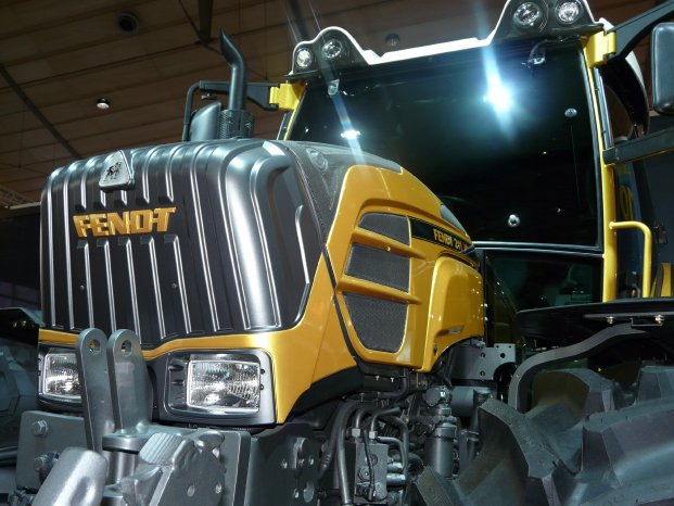 Goldener-Traktor2.JPG