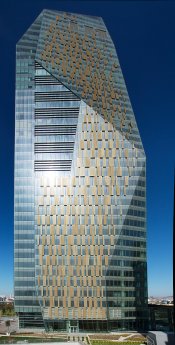 schueco_allianz_tower_02.jpg