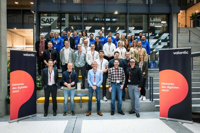 valantic-hackathon-2025-group-image-participants-and-organizers.jpg