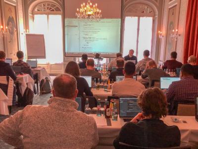Es herrscht konzentrierte Stille beim itemis-Workshop mit Michael Feathers