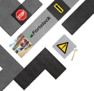 Fortelock CUSTOM Print bietet neue Innovationen mit neuen Kollektionen. Ein Gewerbe-Boden wie kein Anderer mit innovativen Lösungen
Dieser aufgrund Ihrer genauen Bestellung hergestellten Aufdrucke für Fortelock PVC-Fliesen kann nicht nur für Warnzeichen, Symbole, Logos, sondern auch als Volldruck
verwendet werden. Nutzen Sie Hilfslinien zum Parken, schützen Sie Ihre Mitarbeiter durch Warnsymbole auf dem Boden oder machen Sie sich eine Freude mit Ihrem
eigenen Logo