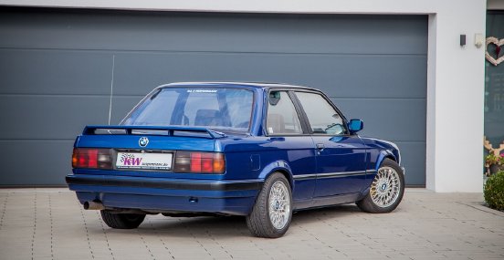 low_KW_Klassik_V3_BMW_E30_Standaufnahme_003.jpg