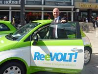 Lässt die WEMAG einsteigen – Sirri Karabag verkauft 70% seines Elektroauto-Unternehmens an den kommunalen Energieversorger WEMAG