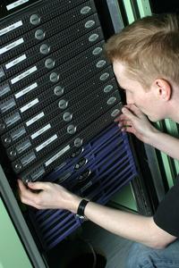 Erfolgreiches IT-Outsourcing schafft Arbeitsplätze - Immer mehr Anwender im In- und Ausland greifen heute auf die zentral in den Nürnberger Rechenzentren zur Verfügung gestellten IT-Dienstleistungen der noris network zu