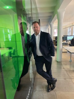 Markus Rupprecht CEO Traxpay grün großartig.jpg