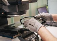 Hufeneisenförmiger Fixateur