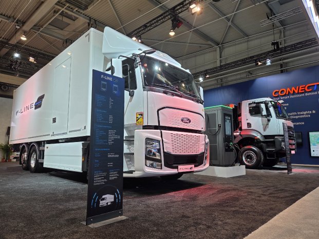 2026IAA_Ford Trucks F_LINE E_mit Kofferaufbau.jpg