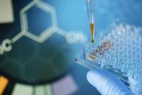 Intertek von der Volkswagen AG für Lieferanten-Materialtests zugelassen / iStock
