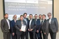 Überreichung der VIP-Zertifizierungsurkunde auf dem  CURSOR Partner-Meeting 2015. v.l.: Matthias Weber (Senior Consultant, ECOPLAN), Roland Vollmer Geschäftsführer, ECOPLAN), Frank Zühlke (Manager, affinis), Frank Peper  (Geschäftsführer, ifs Italia), Andreas Fink (Business Develop-ment Manager, affinis), Gero Hofmann Geschäfts-führer, crm consults), Thomas Rühl (Vorstandsvorsitzender, CURSOR), Andreas Lange (Leiter Vertrieb, CURSOR), Marcel Würmli (Geschäftsführer, EnerBIT). Foto: CURSOR