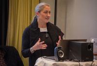 Christina Pawlik, Projektleitung AbendAkademie bei der IBB AG, erläuterte die Funktionsweise der Virtuellen Online Aka-demie des Bildungsinstituts.  ©IBB/Maik Lüdemann