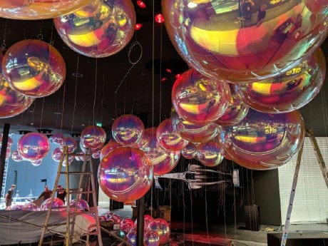 Aufblasbare eloxierende Bälle.jpg