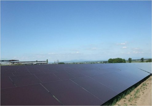 Masdar PV_Solarpark_Raabvill_Slowakei.jpg