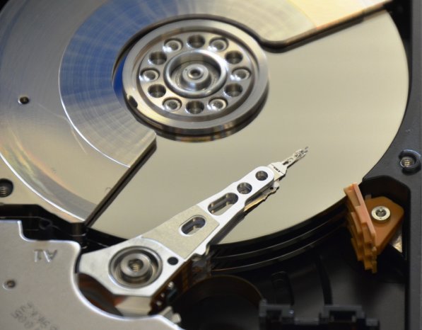 Datenrettung--Festplatten-Schreib-Lesekopfe.jpg