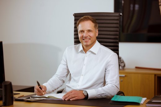 SKYLOTEC Inhaber und CEO_Kai Rinklake.jpg