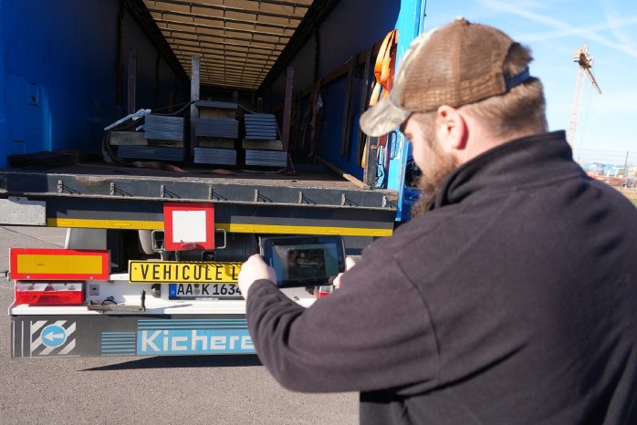 TIS_Abfahrtskontrolle_Telematik-Markt_web (1).jpg