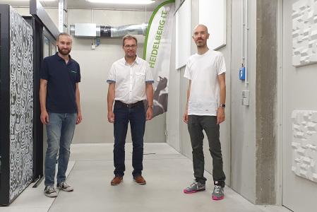 Das Foto zeigt das go-digital Beraterteam der Heidelberg iT (v.l.): Tobias Poot (Spezialist IT-Sicherheit), Matthias Kolb (Informationssicherheitsbeauftragter) und Professor Benjamin Zierock (Digitalisierung). Foto: Heidelberg iT