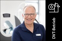 In Köln befindet sich die Praxis Ortho4Sport, geleitet von Prof. Dr. Oliver Tobolski, der bei der Wahl des Diagnostikverfahrens auf die SCS Bildgebung vertraut. Mit Schwerpunkt auf Sportorthopädie unterstützt die 3D-Schnittbildgebung den Arzt und dessen Team dabei, Patienten wieder eine schmerzfreie Bewegung zu ermöglichen.