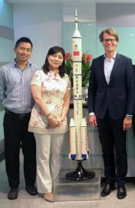 From the left, Mr. Alger Qin, International Sales and Marketing Director, Sinocastel; Ms. Mandy Xiang, CEO, Sinocastel and Mats Lundquist, CEO, Telenor Connexion