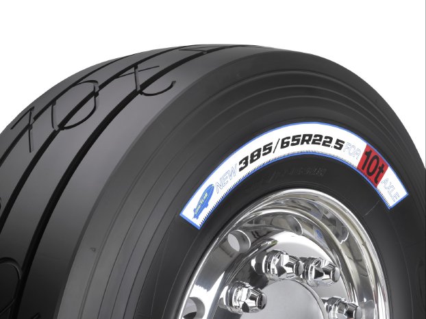 10T_Prototype tire 385-65 R22.5_view_Logo.jpg