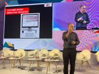 Alexander Gerfer, CTO bei der Würth Elektronik eiSos Gruppe, sprach auf der DLD Tel Aviv Digital Conference darüber, wie erfolgreich Digitalunternehmen mit einem innovativen Partner für Hardware an ihrer Seite sein können. Bildquelle: Würth Elektronik 