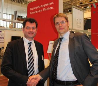 Sirko Scheffler, Geschäftsführer brain-SCC GmbH (li.) und Dr. Lars Algermissen, Geschäftsführer PICTURE GmbH (re.)