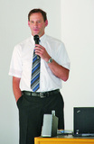 Oliver Frömmer, Vertriebsleiter der  SDZeCOM GmbH & Co. KG, einem führenden IT- und Medienspezialisten für die Erfassung, Verwaltung und crossmediale Publikation von produktbezogenen Informationen. 