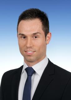 „Mit der Erweiterung des VASS-Standards um neueste Engineering- und Softwareaspekte sowie aktuelle Systemtechnik unterstützen wir unserere Zulieferer ideal auf unserem begonnenen Weg zur digitalen Fabrik“, sagt Daniel Gräser, Fachbereich Fertigungsauto-mation und digitale Produktion bei Volkswagen