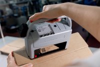 Variable Verpackungskennzeichnung: Wie Seriennummern, Chargen und 2D-Codes eindeutig der richtigen Verpackung zugeordnet werden