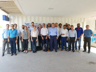 Besuch der Handelsdelegation bei einer Wasseraufbereitungsanlage in Dubai (VAE)