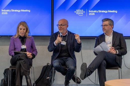 ISM260317_cross-industry-technological-innovation_©WEF_LPreiss_08795.jpg