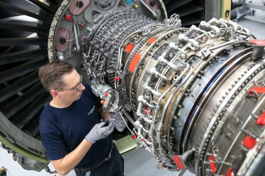 LEAP-1A_Maintenance_Copyright_Lufthansa_Technik.jpg