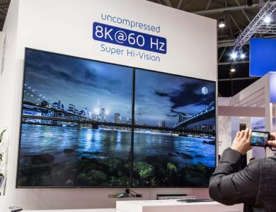 Switching 8K resolutions