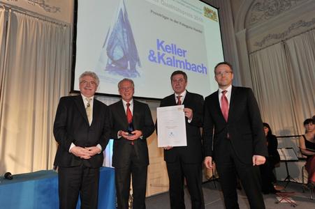 Bayerns Wirtschaftsminister Martin Zeil mit Dr. Florian Seidl, (Geschäftsführender Gesellschafter), Erwin Bayerl (Leiter Qualitätssicherung) und Thomas Obermeyer (Geschäftsführer Vertrieb) (Quelle: BSWIVT)
