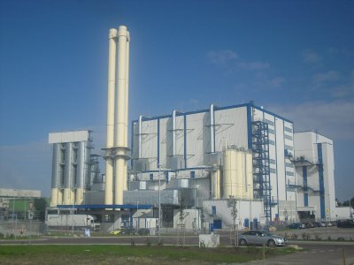 Ersatzbrennstoff-Kraftwerk der EAB GmbH (heute PreZero Energy GmbH) in Bernburg/Saale mit einer Rauchgasreinigungs-Anlage der LUEHR FILTER GmbH (Bild: LUEHR FILTER GmbH)